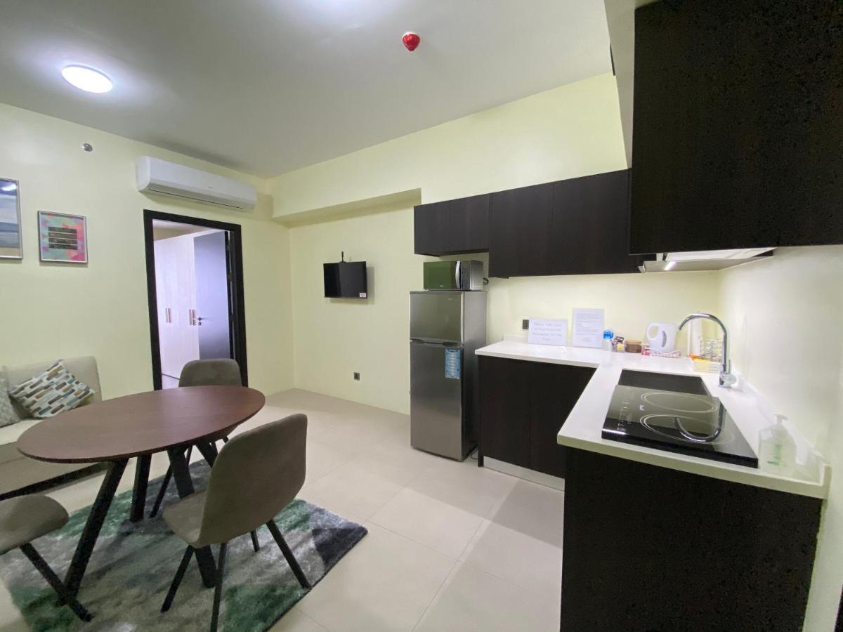 Condotel Aeon Towers Davao 20Mbps Wifi Exterior photo